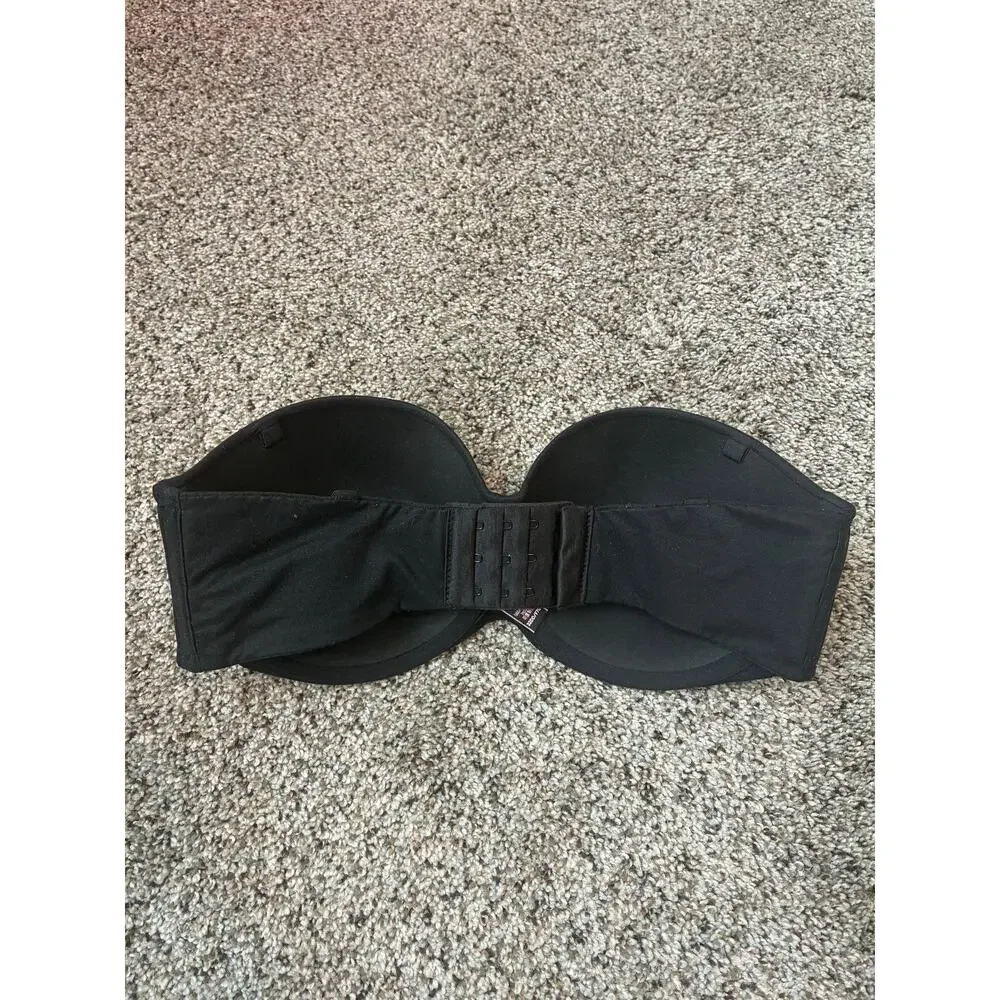 Victoria’s Secret body by Victoria strapless lined bra black 32DD